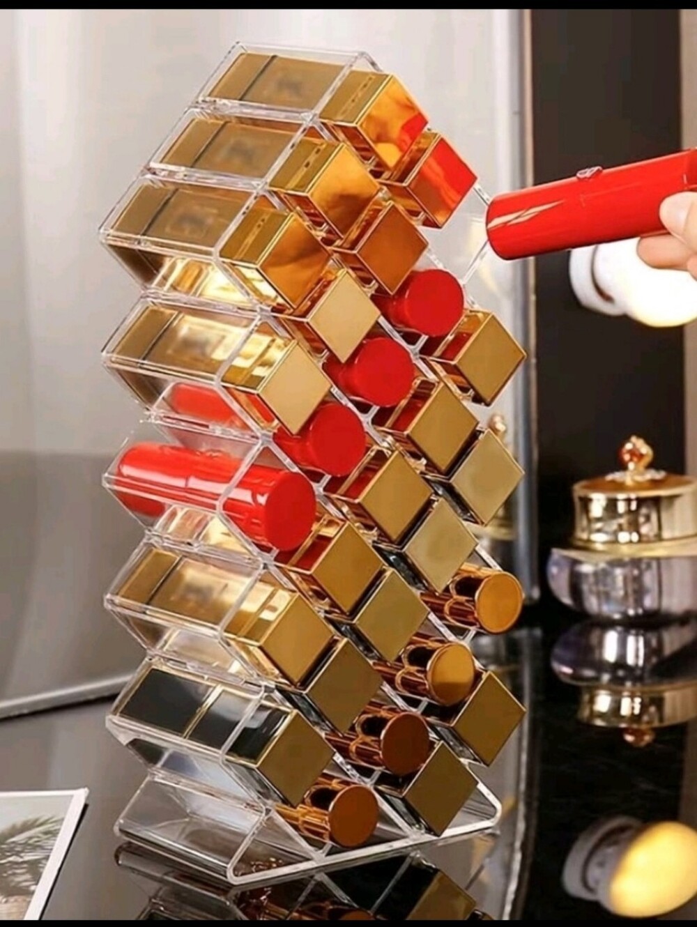 NWOT Clear Acrylic Fish Shaped Spacious Makeup Organizer Tower 16 Slot Holder